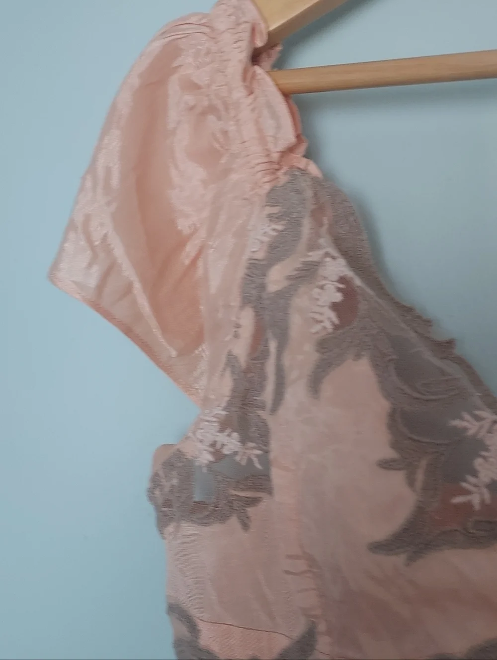 Free People Revolve Say It Again Silky Blush Cropped Top Size Medium